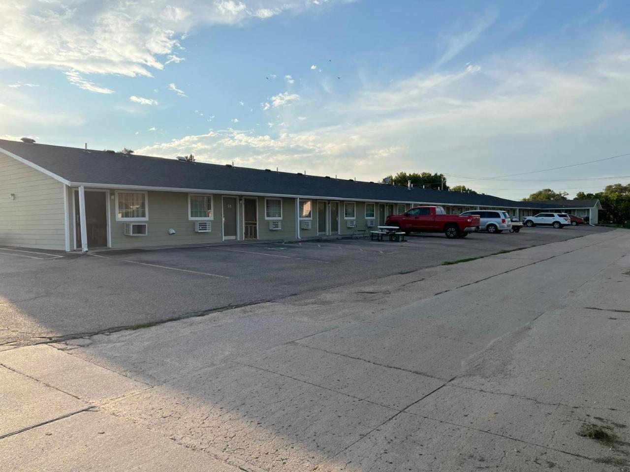 Economy Inn Mccook Exterior foto